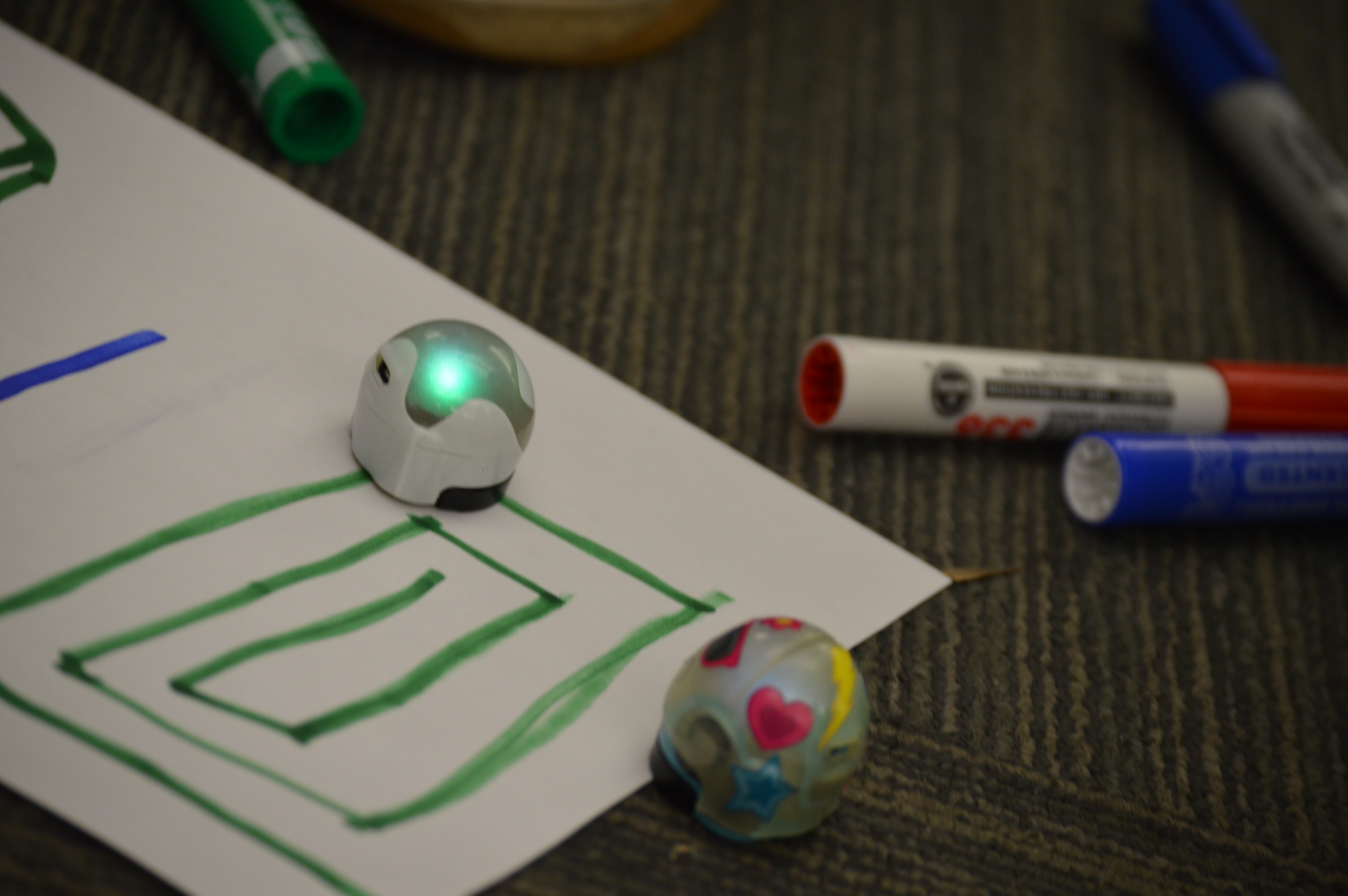 kids using ozobots